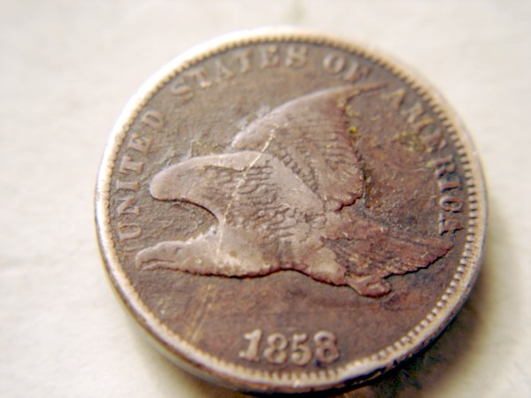 Look-What-I-Found-At-The-Bottom-Of-The-Coin-Reject-Machine!